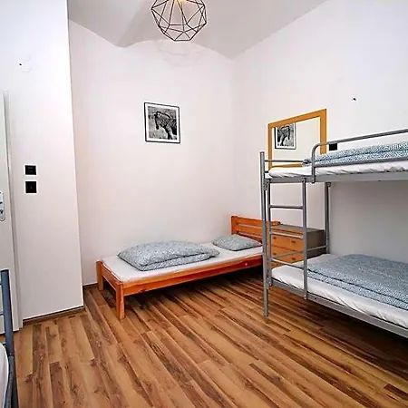 Hostel Cinnamon *