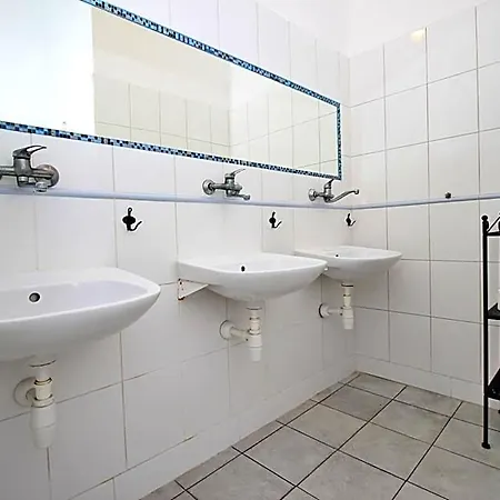 Cinnamon Hostel *