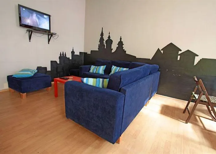 Cinnamon بيت شباب